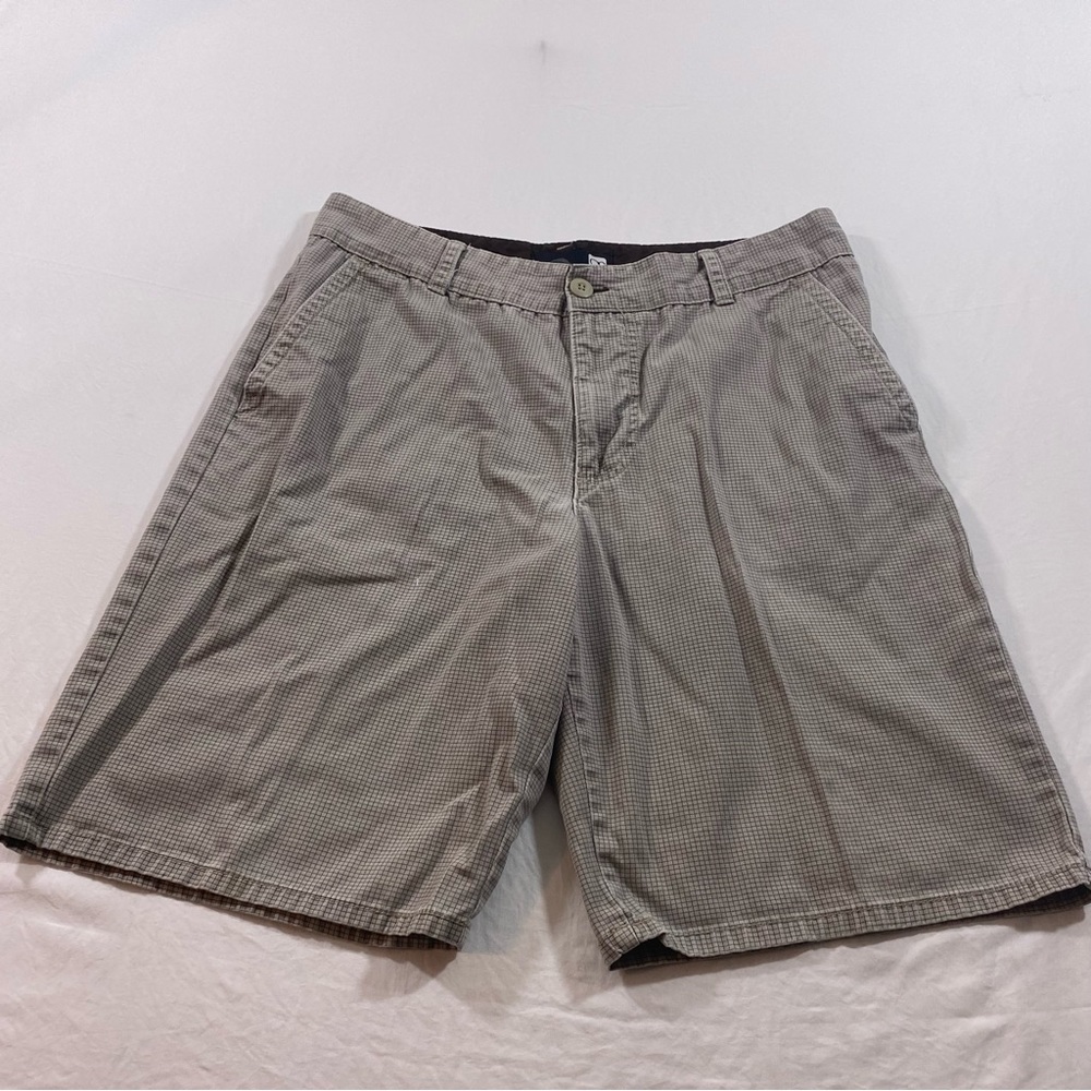 OP Shorts Men 36 flat front pockets zipper shorts tan color